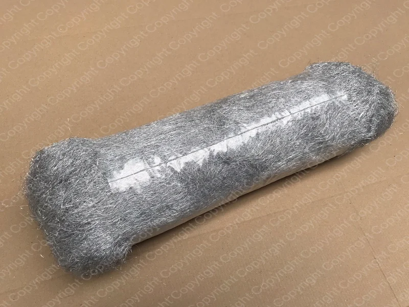 Aluminium Wool - Medium Grade - 400g Pack. Supplied in a clear polysleeve. Please ensure suitable PPE is used when using this product, always cut the wool do NOT tear.